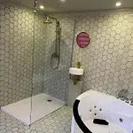Funky House - Jacuzzi - Salle De Cinéma&netflix - Billard - Nintendo Switch&jeux * Douai