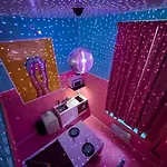 Funky House - Jacuzzi - Salle De Cinéma&netflix - Billard - Nintendo Switch&jeux *