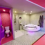 Appartamento Funky House - Jacuzzi - Salle De Cinéma&netflix - Billard - Nintendo Switch&jeux