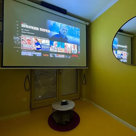 Funky House - Jacuzzi - Salle De Cinema & Netflix - Billard - Nintendo Switch & Jeux Apartment *